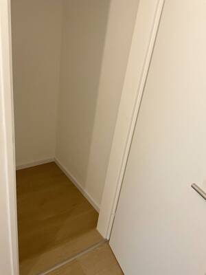 Große 2-Zimmer-Wohnung + Balkon, offener Kochbereich, Wannenbad, Aufzug – 44801 Bochum – Vorschaubild 9