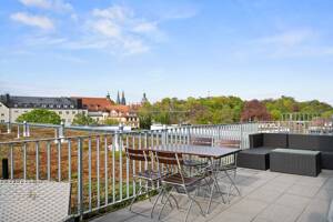 Traumhaftes Penthouse mit großzüziger Dachterrasse und Blick auf den Regensburger Dom!