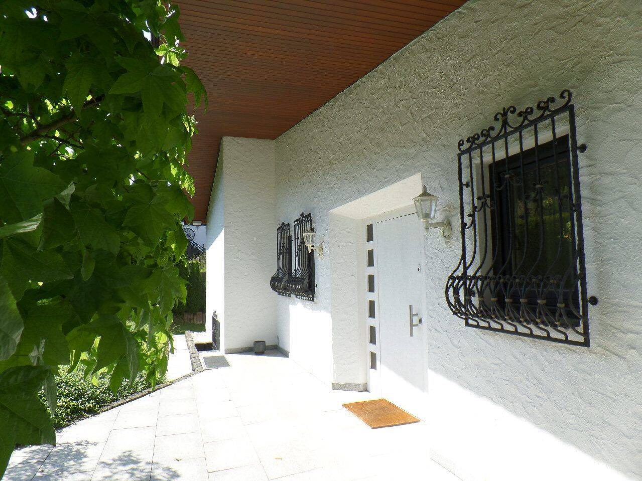Traumblick inklusive: Besondere Architektenvilla – Waldems – Vorschaubild 4