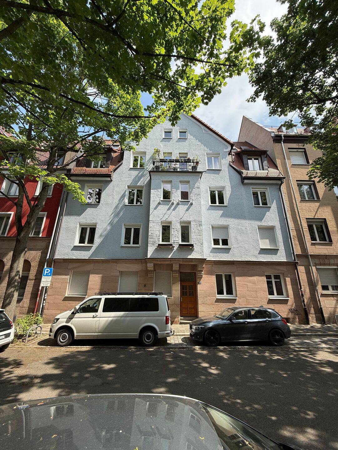 Provisionsfrei: Renovierter Altbautraum in einer der schönsten Straßen der Südstadt! – Nürnberg – Vorschaubild 3