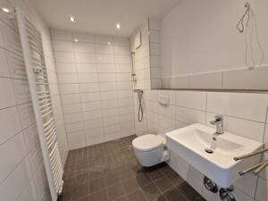VIVAWEST modernisiert Ihre neue Wohnung. – 47138 Duisburg – Vorschaubild 4