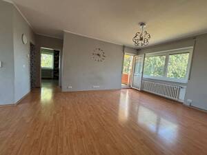 Helle 3-Zimmer-Wohnung mit Balkon in verkehrsgünstiger Lage von Heilbronn - sofort beziehbar – 74080 Heilbronn – Vorschaubild 4
