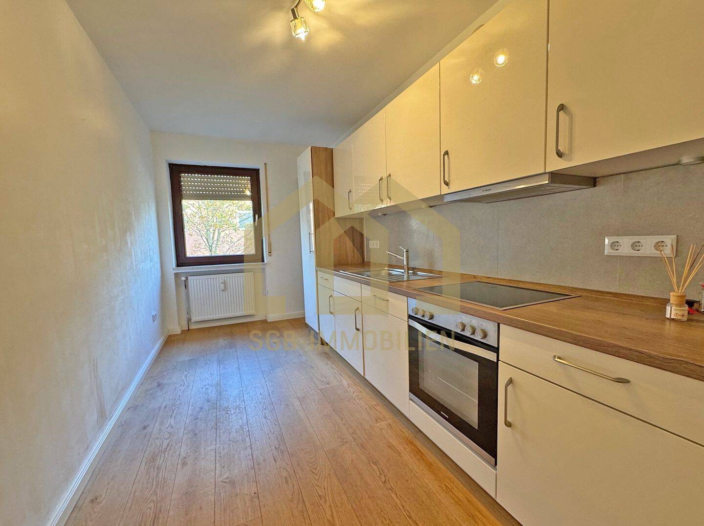 Parkallee / Sanierte 3-Zimmer-Wohnung mit Sonnenbalkon & Tiefgaragenstellplatz – Bremen – Vorschaubild 9