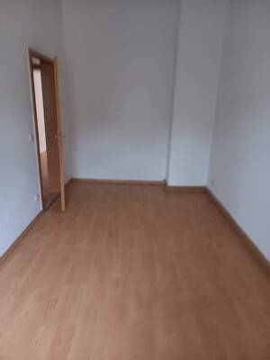 Wie wär's mit einer hübschen Drei-Zimmer-Wohnung mit Balkon? – 9130 Chemnitz – Vorschaubild 7