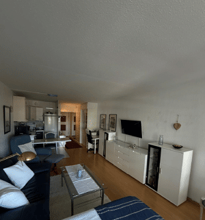 Rendite-/ Selbstnutzungs-Perle mit Weitblick! Mikro-ETW mit Balkon - voll möbliert u barrierefrei – 45879 Gelsenkirchen – Vorschaubild 4
