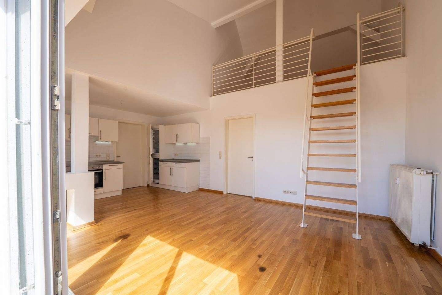 Dachgeschoß // 2-Zimmer // Aufzug // SW-Dachterrasse – Berlin – Vorschaubild 6