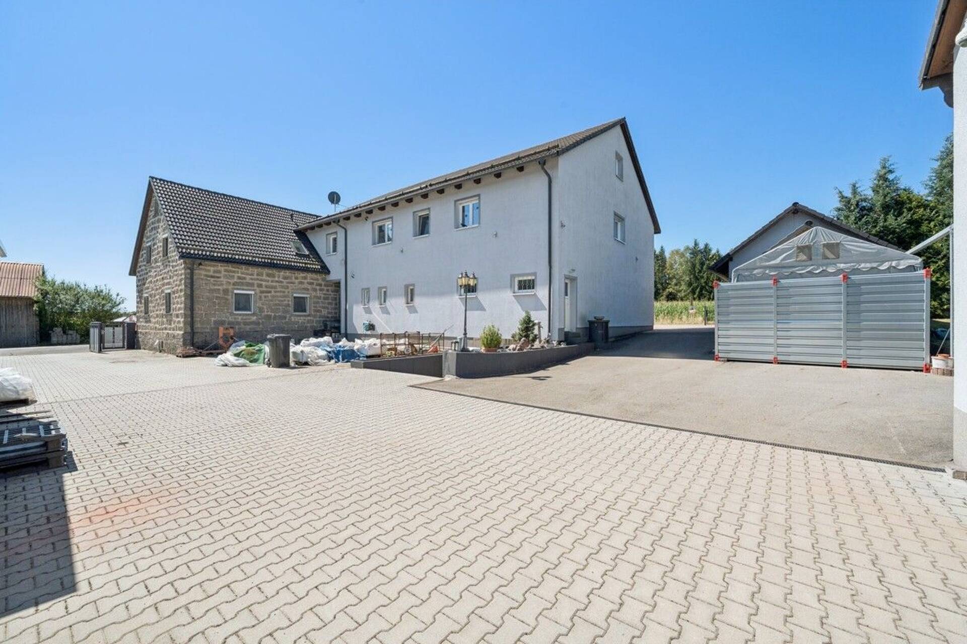 Haus in 92697 Georgenberg / Waldkirch mit 477 m² kaufen