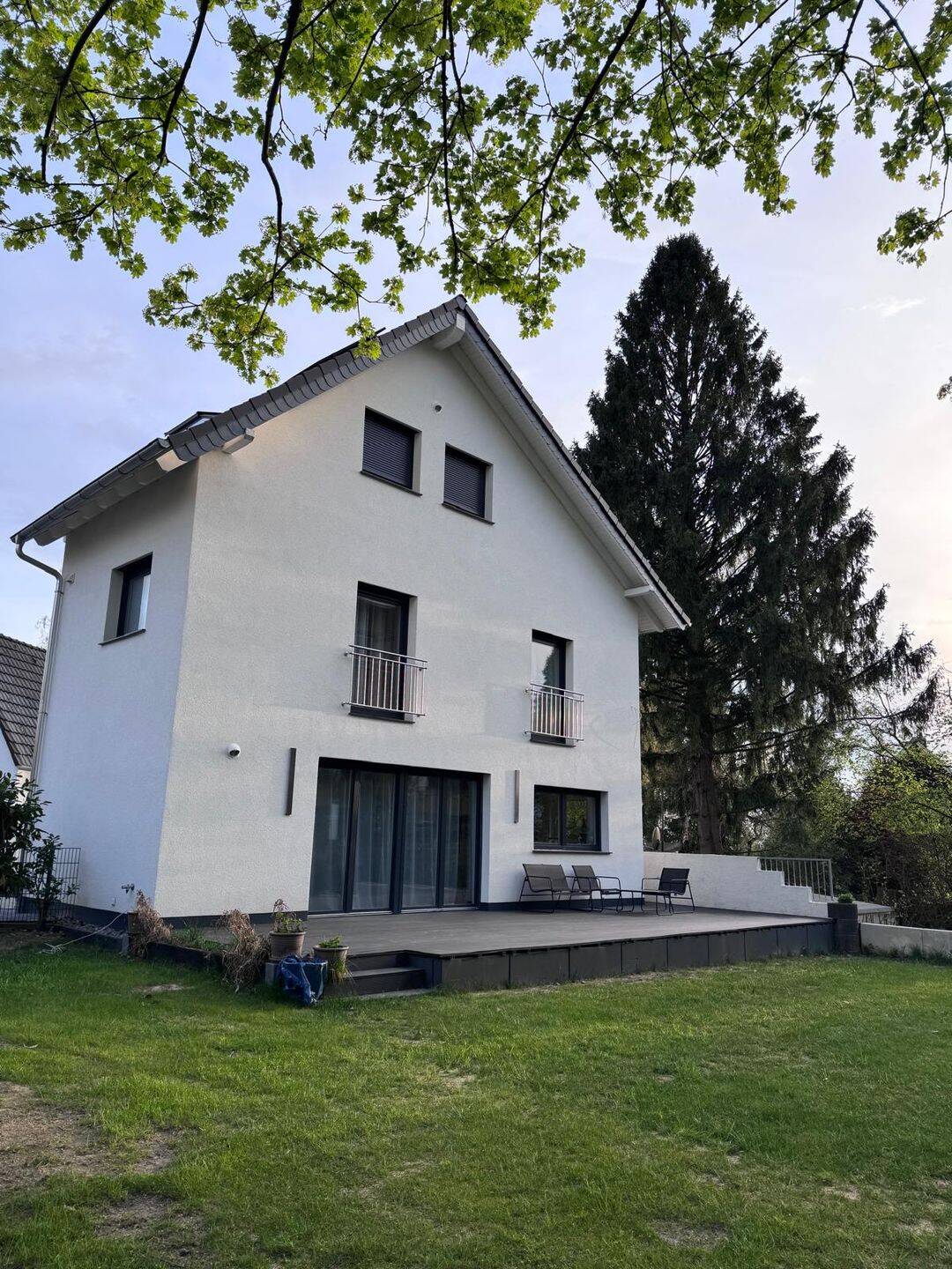 Freistehendes KfW-40+ Haus von 2024 in ruhiger Lage