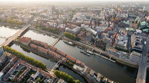 Einmalige Chance! Erstklassige Maisonettewohnung mit direktem Weserblick zur Schlachte! – 28195 Bremen – Vorschaubild 3