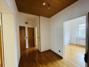 4-Zimmer WG-vermietete Wohnung in Düsseldorf-Eller - ca. 1.850 € Warmmiete – 40231 Düsseldorf – Vorschaubild 2