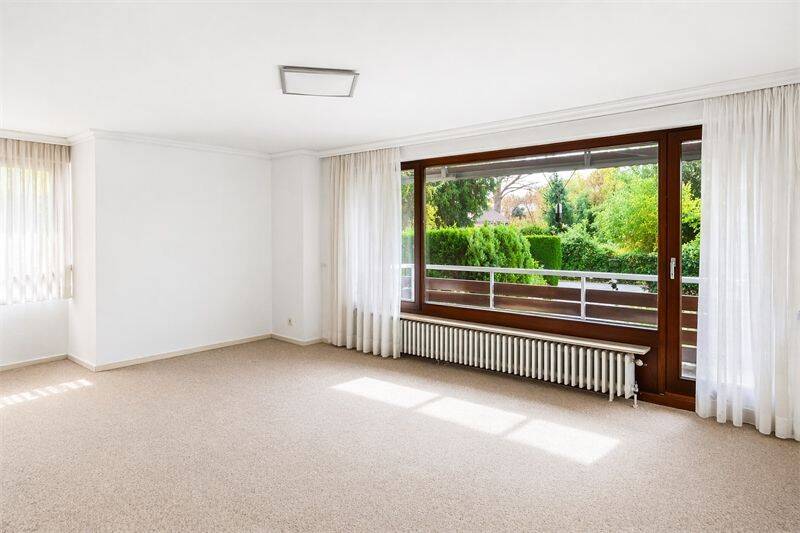 In absoluter Ruhe Wohnen: 4-Zimmer-Wohnung mit 2 Loggien und TG-Stellplatz! – Hamburg – Vorschaubild 7
