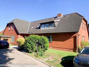 Mehrfamilienhaus (3 Wohneinheiten) + Bauplatz – 23758 Oldenburg in Holstein – Vorschaubild 3