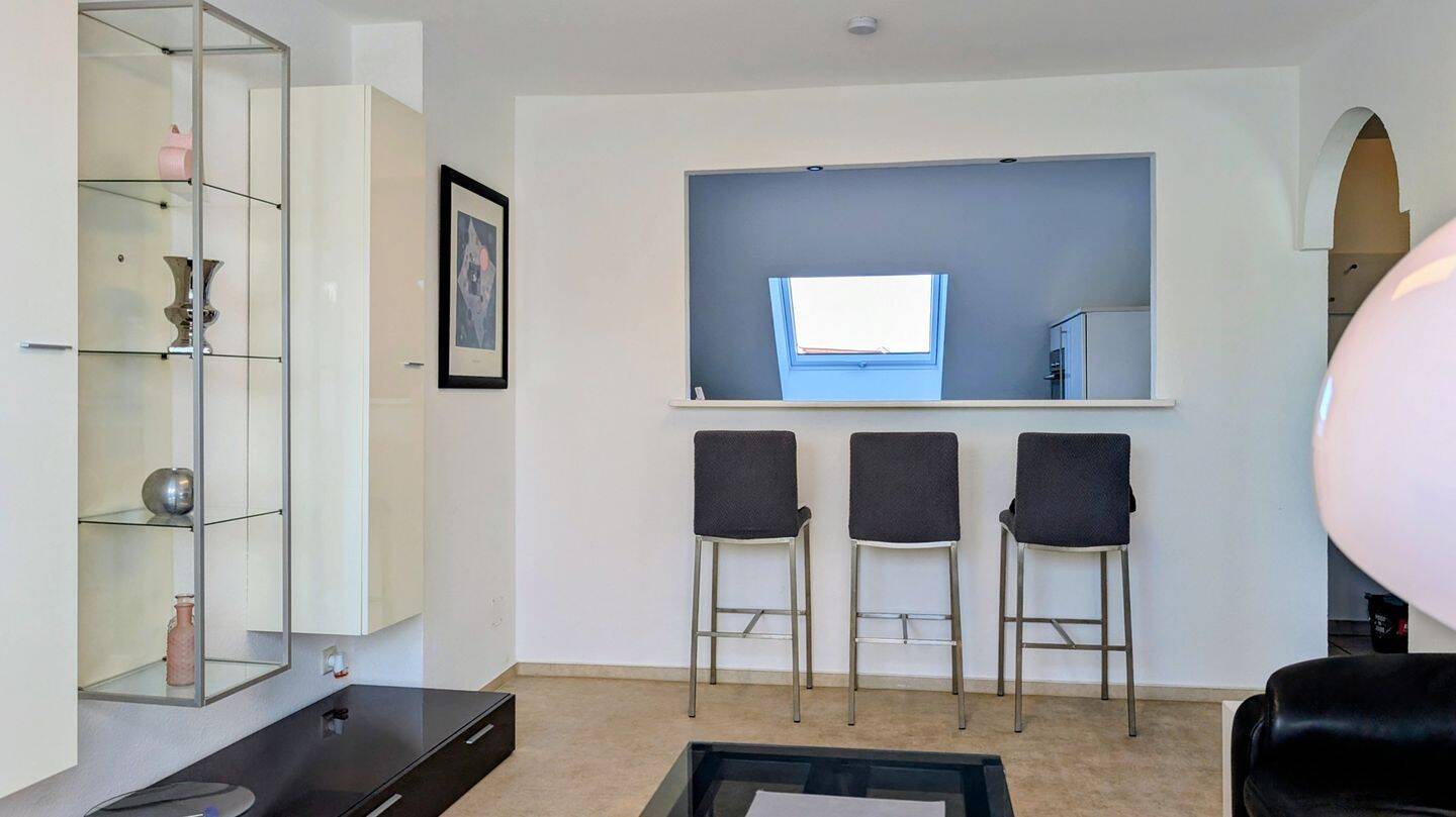 Modernisierte Wohnung "Dachgold" in Meiderich – Duisburg – Vorschaubild 4