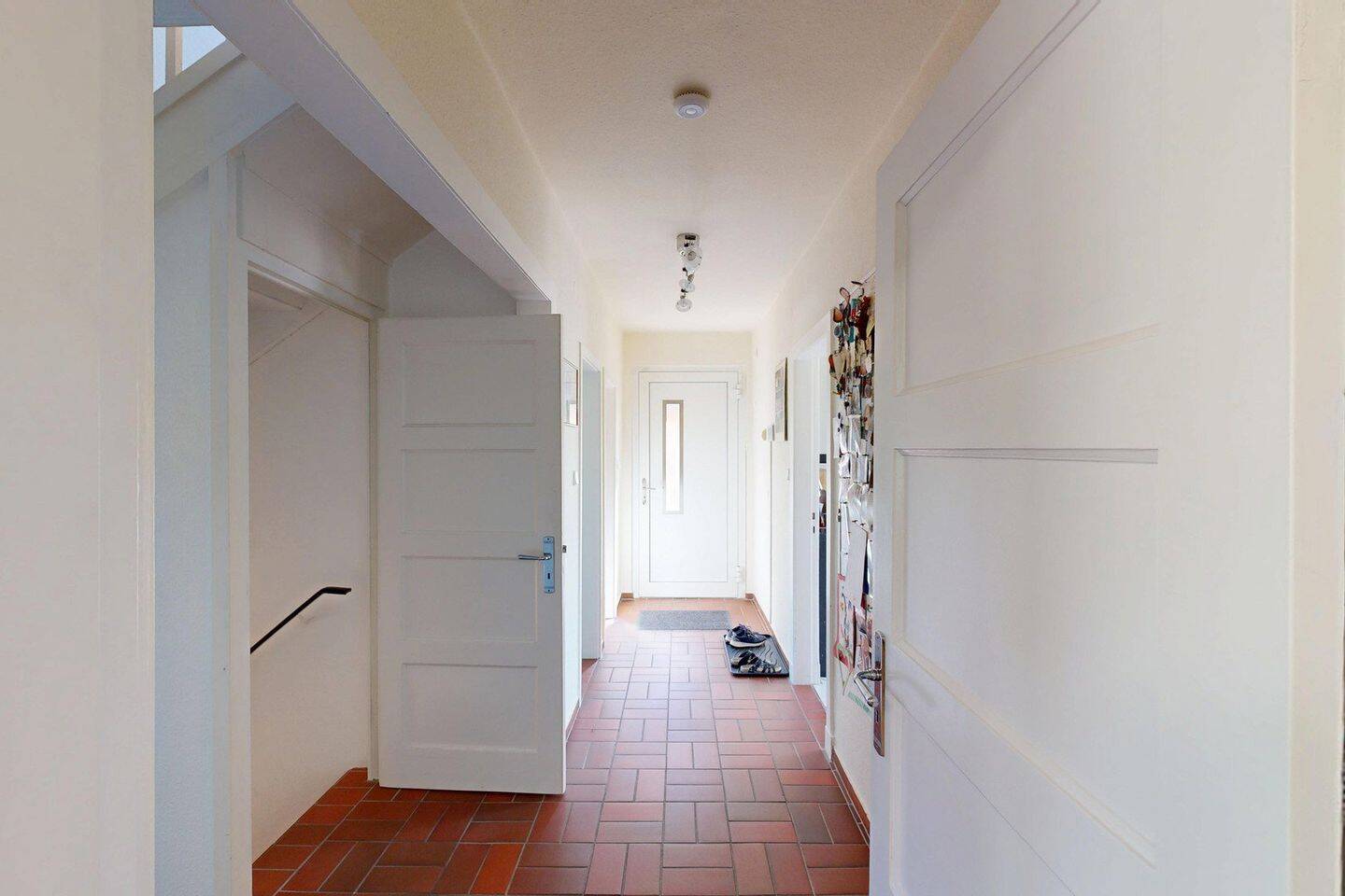 Großzügiges Einfamilienhaus mit Garten, Wärmepumpe und Platz fürs Homeoffice in Hamburg-Langenhorn – Hamburg – Vorschaubild 8