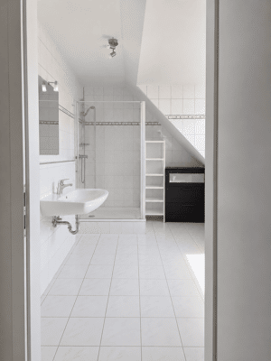 Großzügiges Wohnen mit Stil-4 Zimmer Wohnung mit Balkon, Kamin und Klimaanlage in Buchholz – 47249 Duisburg – Vorschaubild 8