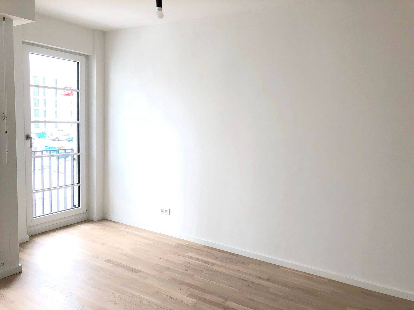 Hell, hübsch, modern,: 2 Zi. mit Balkon & Parkblick + Küche – München – Vorschaubild 6