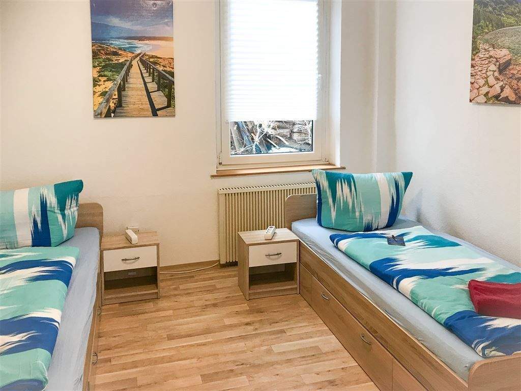 Renditestarkes Reihenmittelhaus mit 3 Wohneinheiten in 07973 Greiz – Greiz – Vorschaubild 9