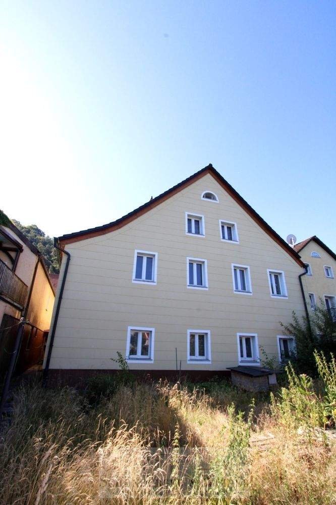 Bestandshaus mit vielen Möglichkeiten in toller Lage mit Flussblick – Regenstauf – Vorschaubild 2