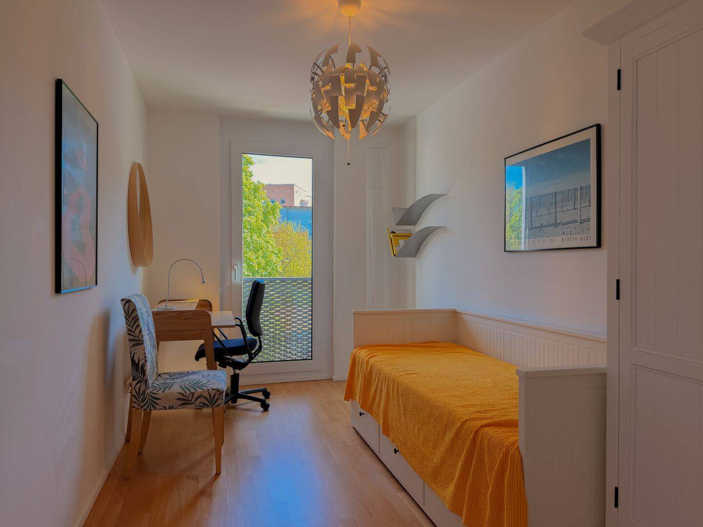 Möblierte 3-Zimmer-Wohnung mit Einbauküche, 2x Balkone und Stellplatz im gut angebundenen Pasing – München – Vorschaubild 9