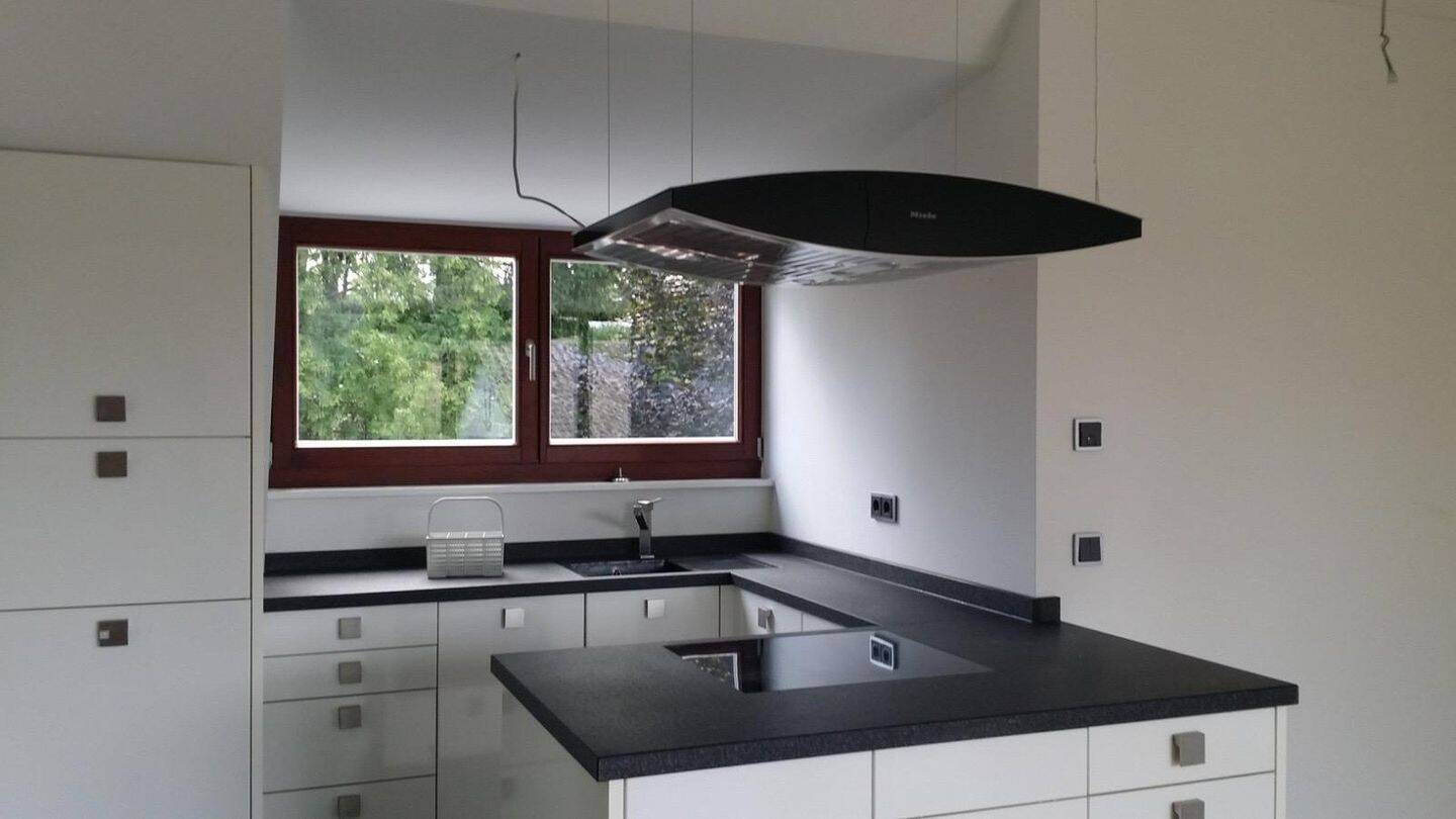 3 Zimmer lichtdurchflutete DG-Wohnung Inmitten von München-Waldtrudering – München – Vorschaubild 4