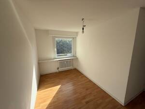 Schicke Dachgeschosswohnung mit großer Sonnenterrasse in Stuttgart-Botnang – 70195 Stuttgart – Vorschaubild 7