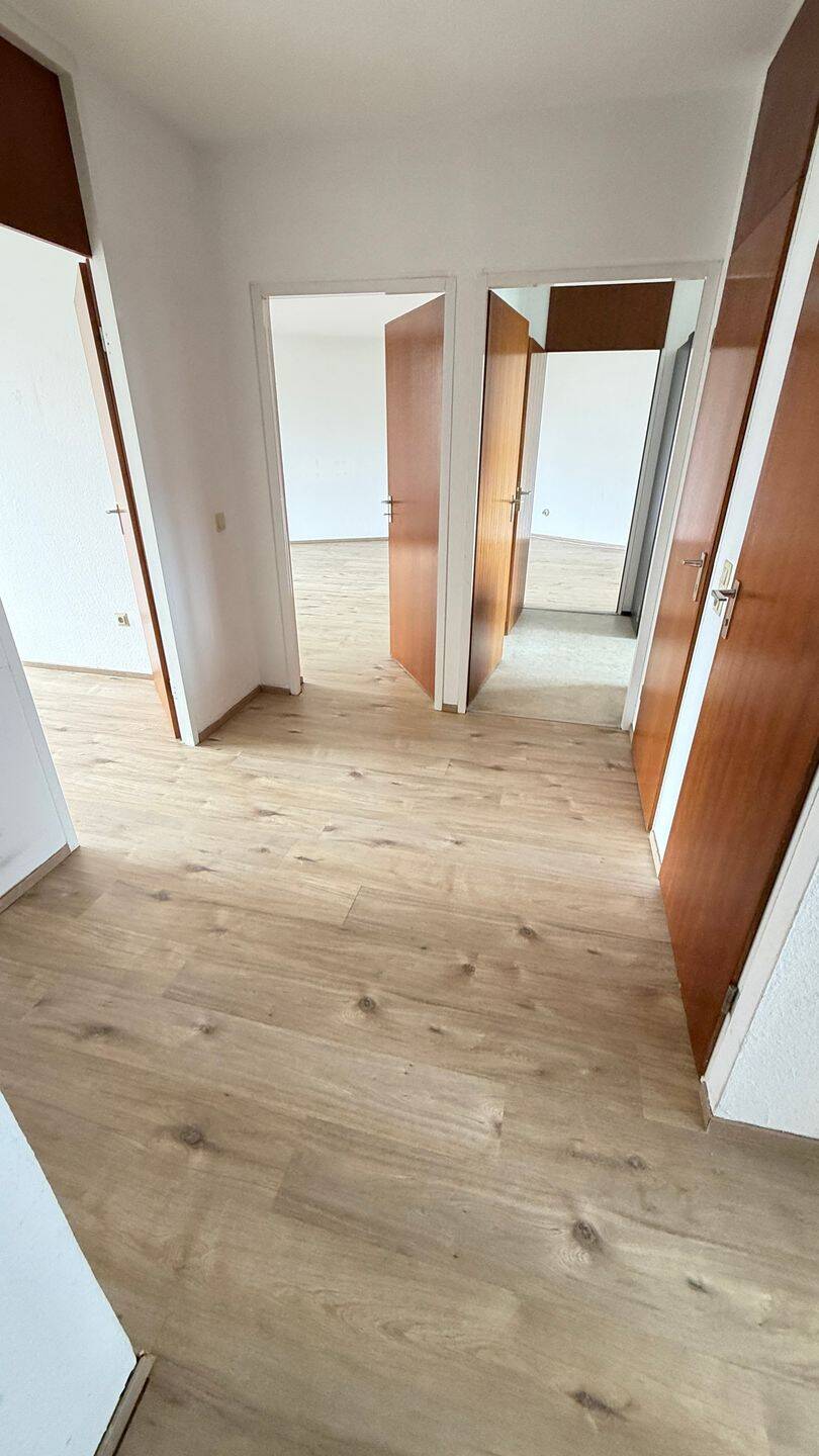 Einziehen & wohlfühlen: 3-Zimmer-Wohnung mit 2 Bädern und 2 Balkonen in Köln-Westhoven – Köln – Vorschaubild 3