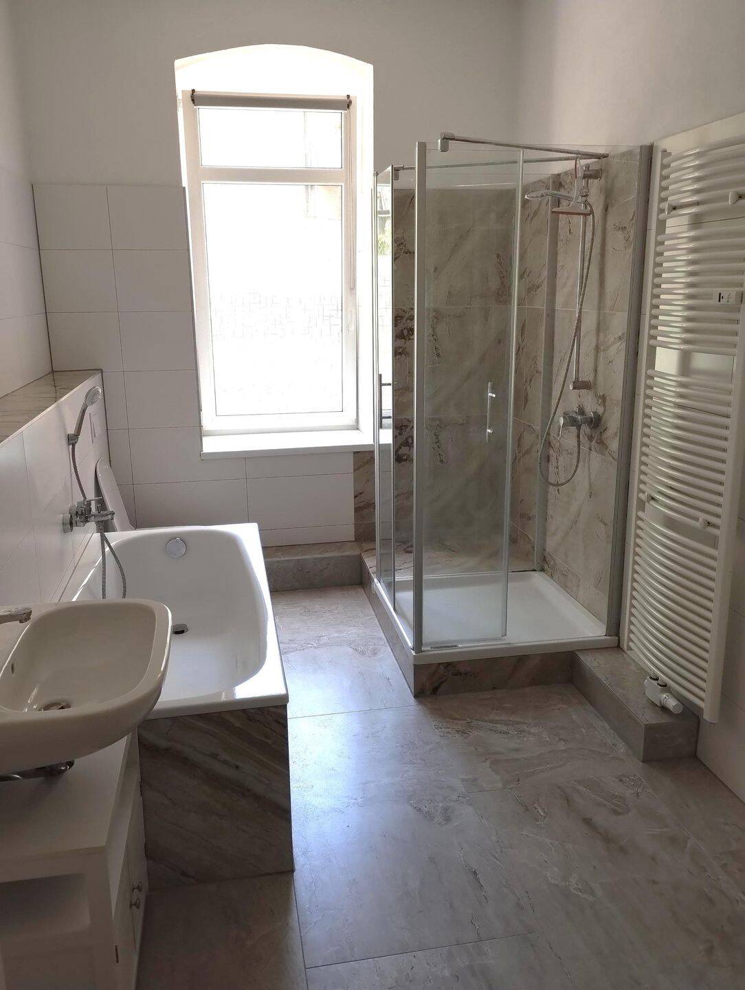 Altbau EG 69m² mit EBK