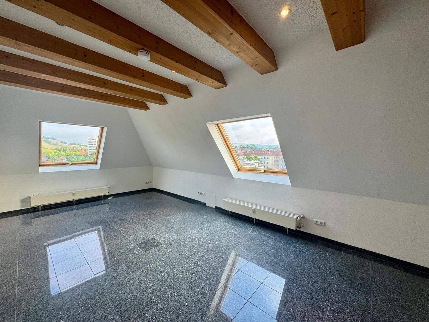 Gemütliche 1 Zimmer Wohnung mit Blick auf die Festung