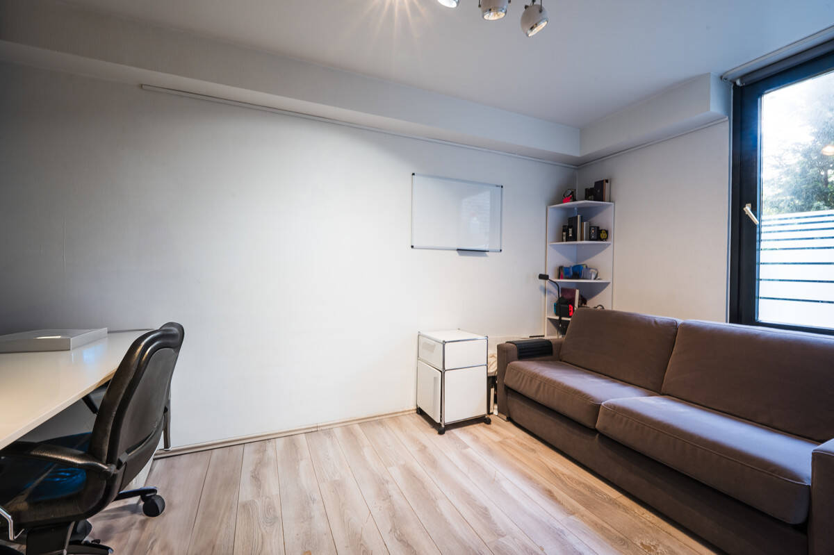 Maisonette mit Hauscharakter || Ruhig, diskret mit viel Grün umgeben – Köln – Vorschaubild 9