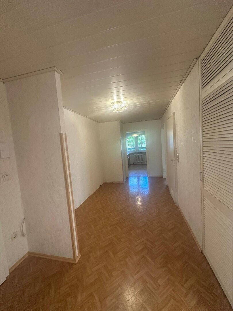 "Sanierungsbedürftige 3-Zimmer-Wohnung mit Potenzial - ideal für Eigennutzer und Kapitalanleger" – Nürnberg – Vorschaubild 9