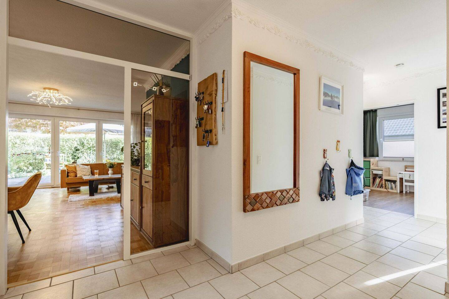 Einzugsbereit: moderne Terrassenwohnung mit 4-Zimmern & Garage in Jöllenbeck – Bielefeld – Vorschaubild 8