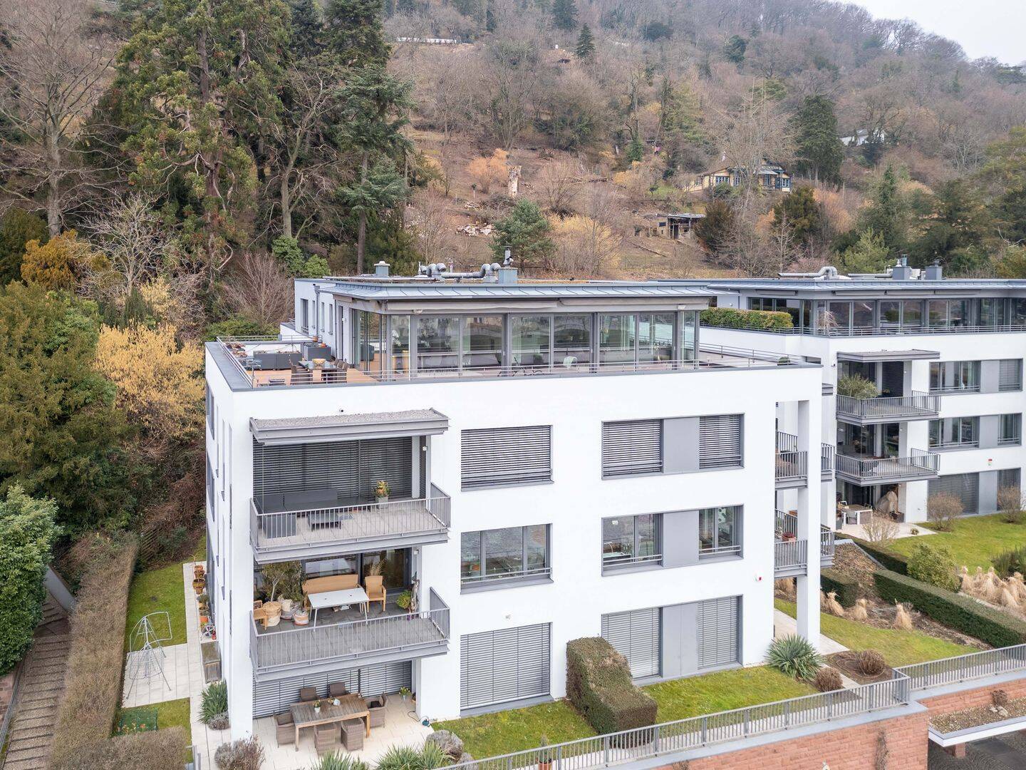 Das Beste vom Besten: Penthouse-Wohnung mit 270 Grad Panoramasicht auf Schloss und Neckartal – Heidelberg – Vorschaubild 9