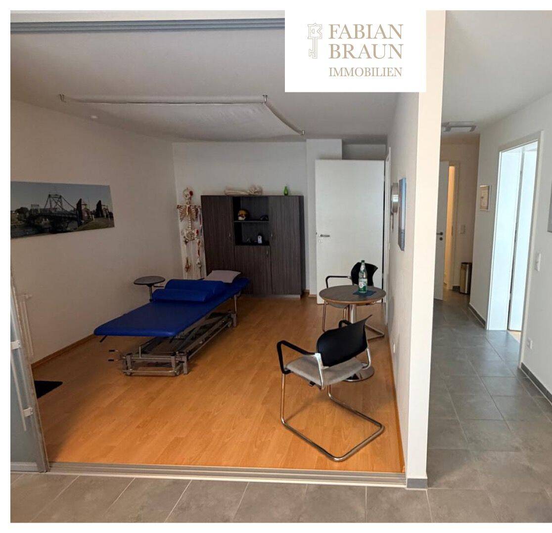 Praxis/Wohnung, EG, barrierefrei, EBK, 2 Bäder, Dusche, Carport, 90482 Nürnberg-Laufamholz – Nürnberg – Vorschaubild 3