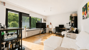 HEGERICH: Vermietete 1-Zimmer-Erdgeschosswohnung mit Terrasse in München-Sendling-Westpark