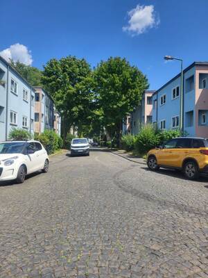 Kernsanierte 1,5-Zimmer-Wohnung mit Balkon & Loggia in Duisburg-Neudorf Süd – ruhig, zentral & grün – 47057 Duisburg – Vorschaubild 2