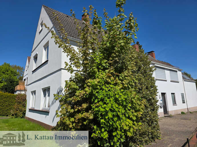 G 35 BLUMENTHAL -freistehendes Mehrfamilienhaus mit 3 Wohneinheiten mit viel Potenzial- – Bremen – Vorschaubild 3