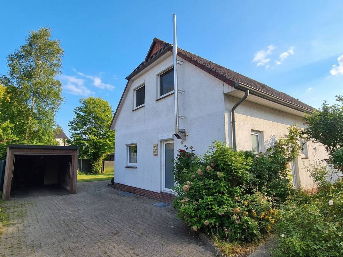 Solides Einfamilienhaus in ruhiger Lage von Oldenburg- Ofenerdiek - mit Potenzial zur individuellen Gestaltung – 26125 Oldenburg – Bild 1 von 9