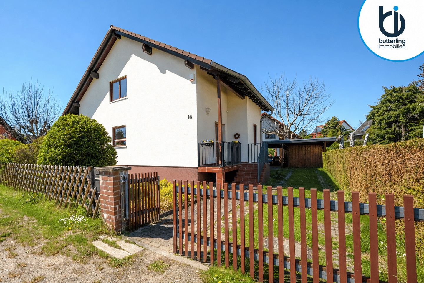 Familienglück im Grünen-Einfamilienhaus mit Südterrasse,Sonnengrundstück, Doppelcarport & viel Platz