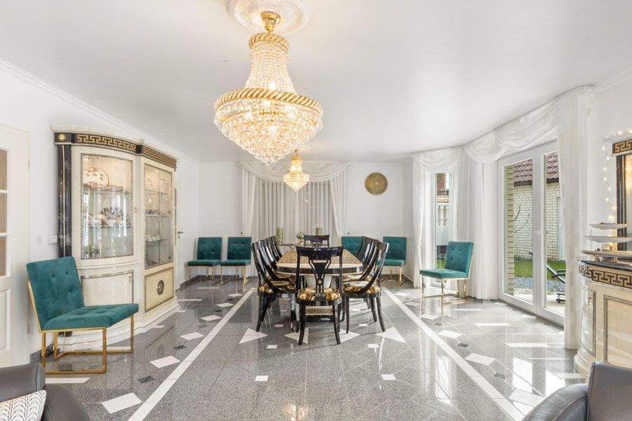 Zeitlose Eleganz trifft Wohnkomfort - Ihr neues Zuhause mit besonderem Flair in Braunschweig! – Braunschweig – Bild 1 von 9