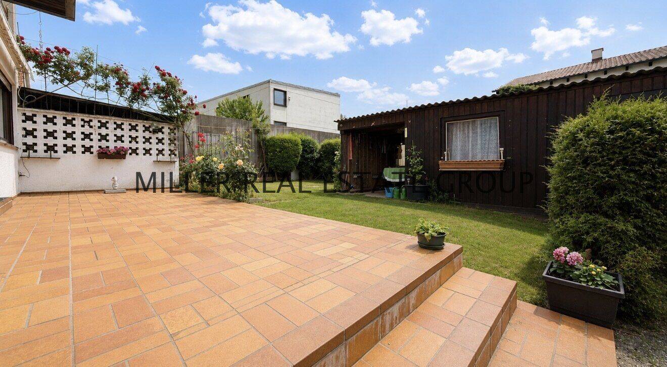 Zwei Häuser auf einem Grundstück in Ingolstadt - mit Garten & Entwicklungspotenzial! – Ingolstadt – Vorschaubild 7