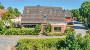 Ein-/Zweifamilienhaus direkt hinterm Deich in Weddewarden