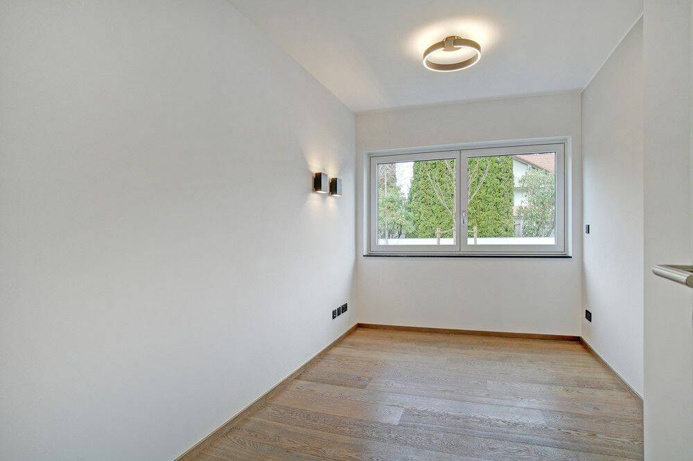 Traumhafte 5-Zimmerwohnung mit Garten in Bogenhausen-Denning – München – Vorschaubild 7