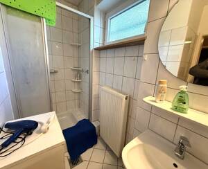 Einfamilienhaus Bungalow mit 142 m² Wfl.+ 90 m² Nfl. auf 650 m² großem Grundstück in ruhiger Lage! – 60439 Frankfurt am Main – Vorschaubild 8