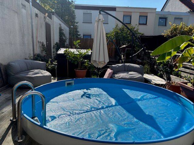 Reihenendhaus mit Pool und Garage – Bruchsal – Bild 1 von 9