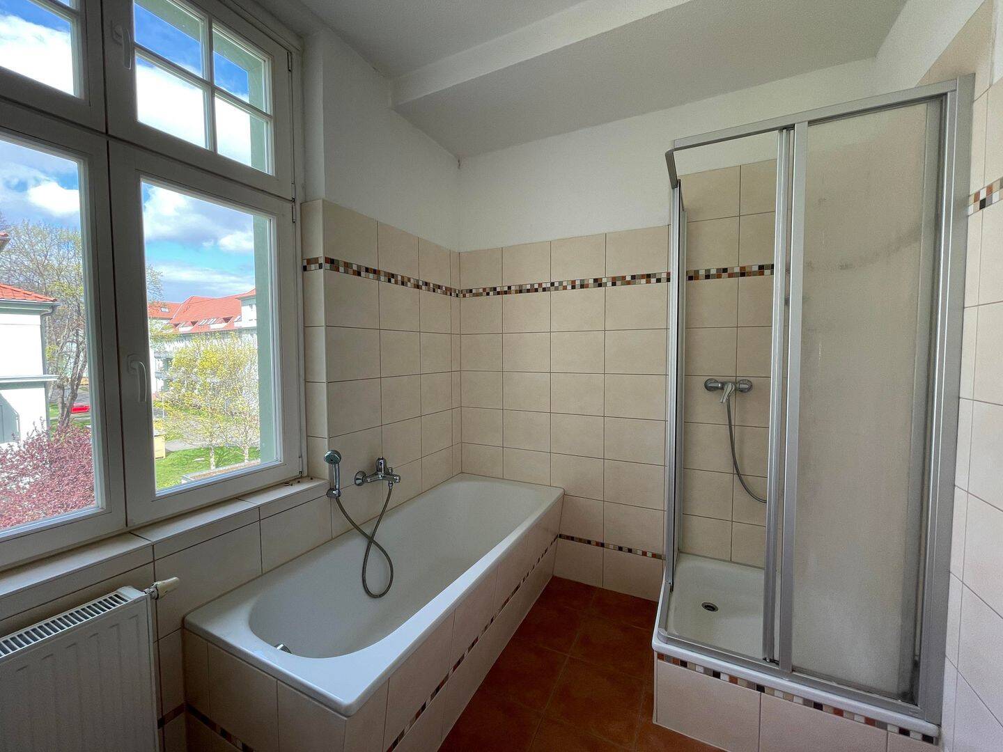 Traumhafte 4-Zimmer-Maisonette-Wohnung im beliebten Encke-Carré! – Magdeburg – Vorschaubild 5