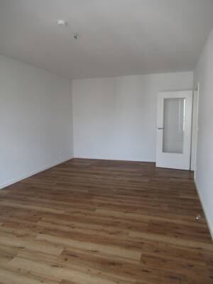 Topmoderne Wohnung mit Balkon zum ruhigen Innenhoff – 1067 Dresden – Vorschaubild 5