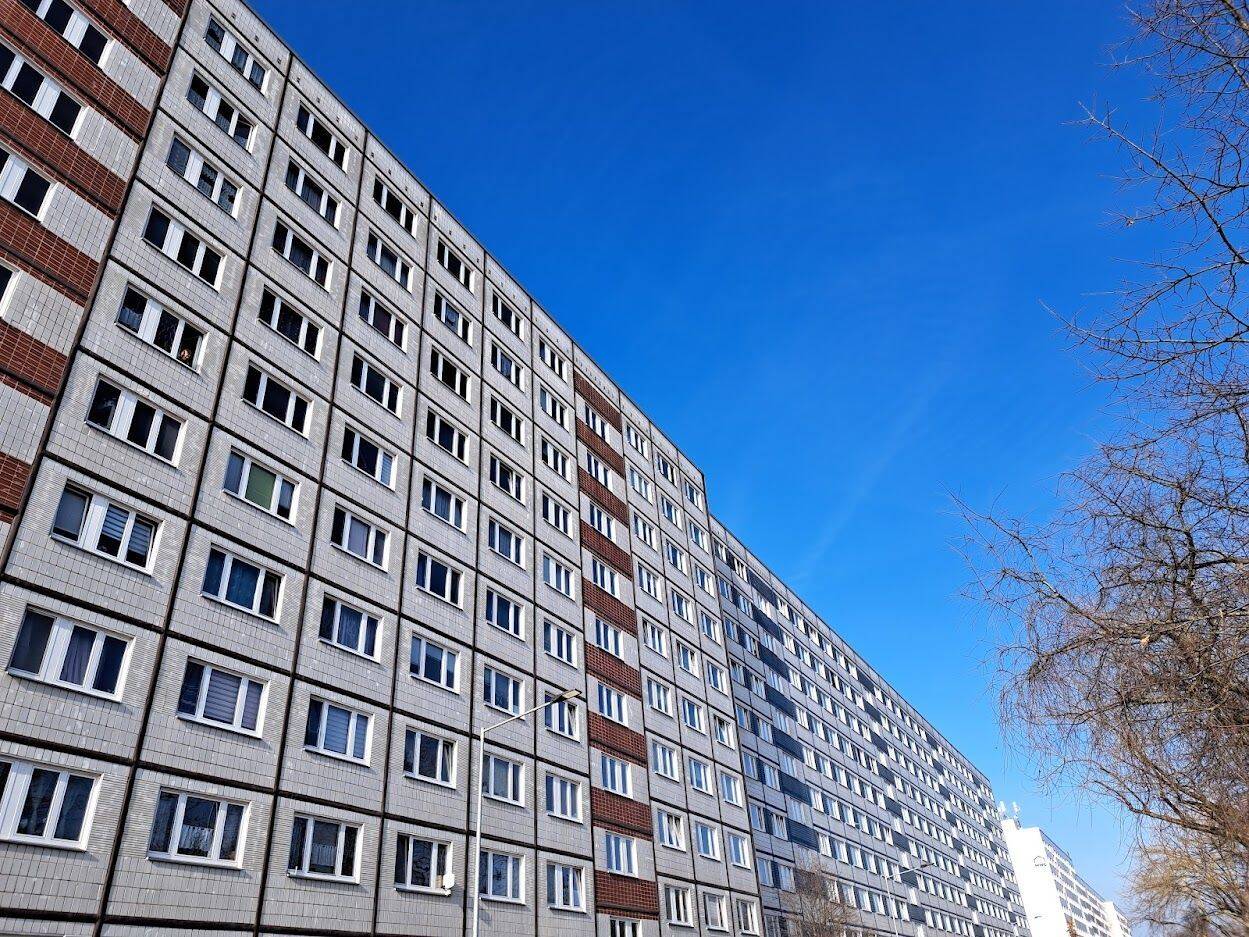 2 Raum Wohnung - schnell sein und Baumarktgutschein sichern! – Magdeburg – Vorschaubild 2