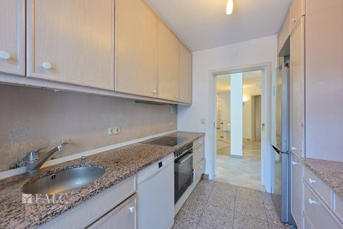 Wohnen wie im eigenen Haus - Garten-Maisonette Whg. mit 339 m² Gesamtfläche und Privatgarten – München – Vorschaubild 4