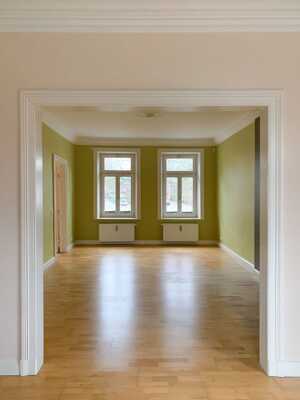 Ihr exklusives Kaufangebot - Charmante, großzügige 2-Zimmer-Wohnung in stilvoller Stadtvilla – 22143 Hamburg – Vorschaubild 1