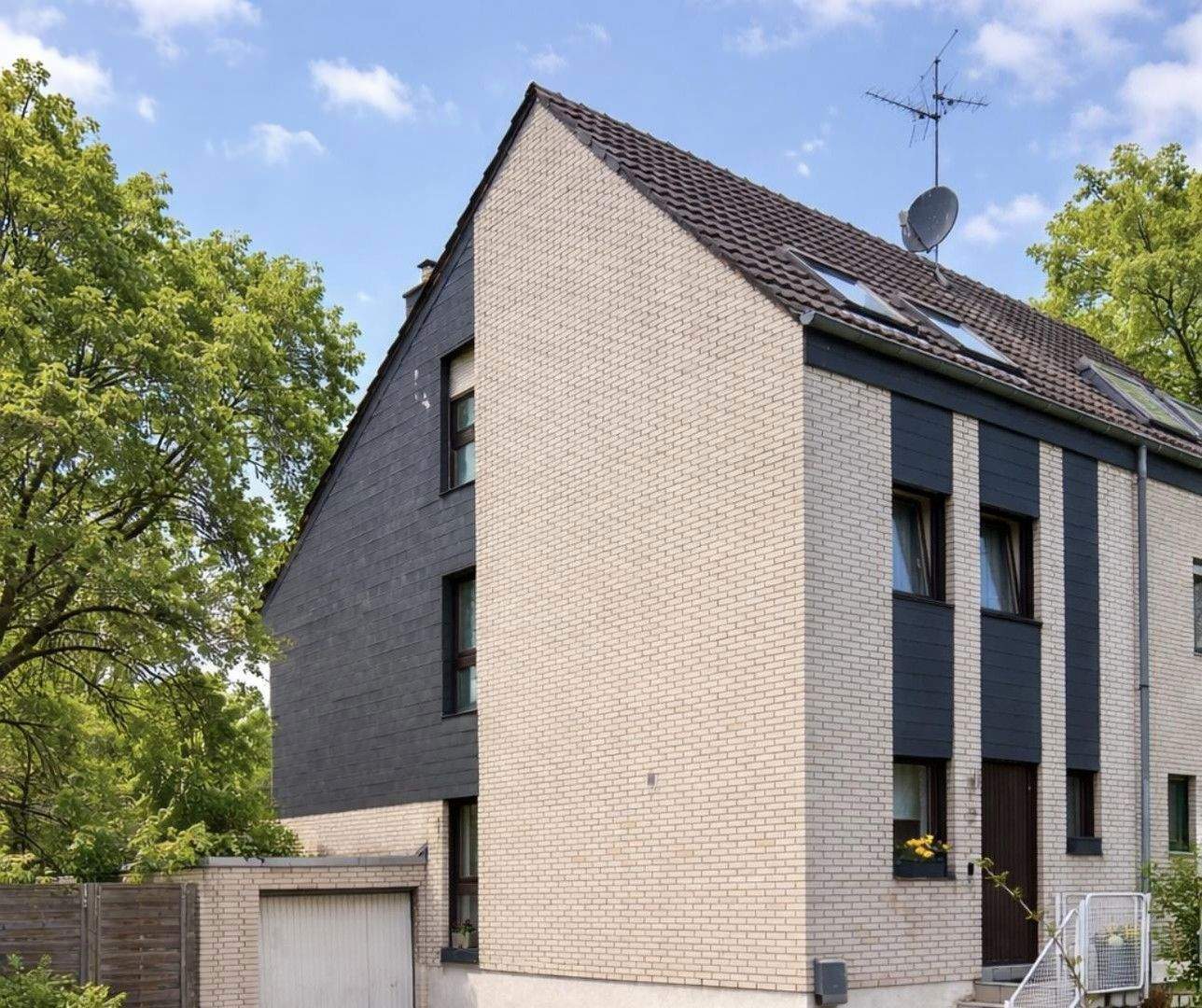 Ruheoase in einzigartiger Feldrandlage im Weißer Rheinbogen (von privat) – Köln – Bild 1 von 9